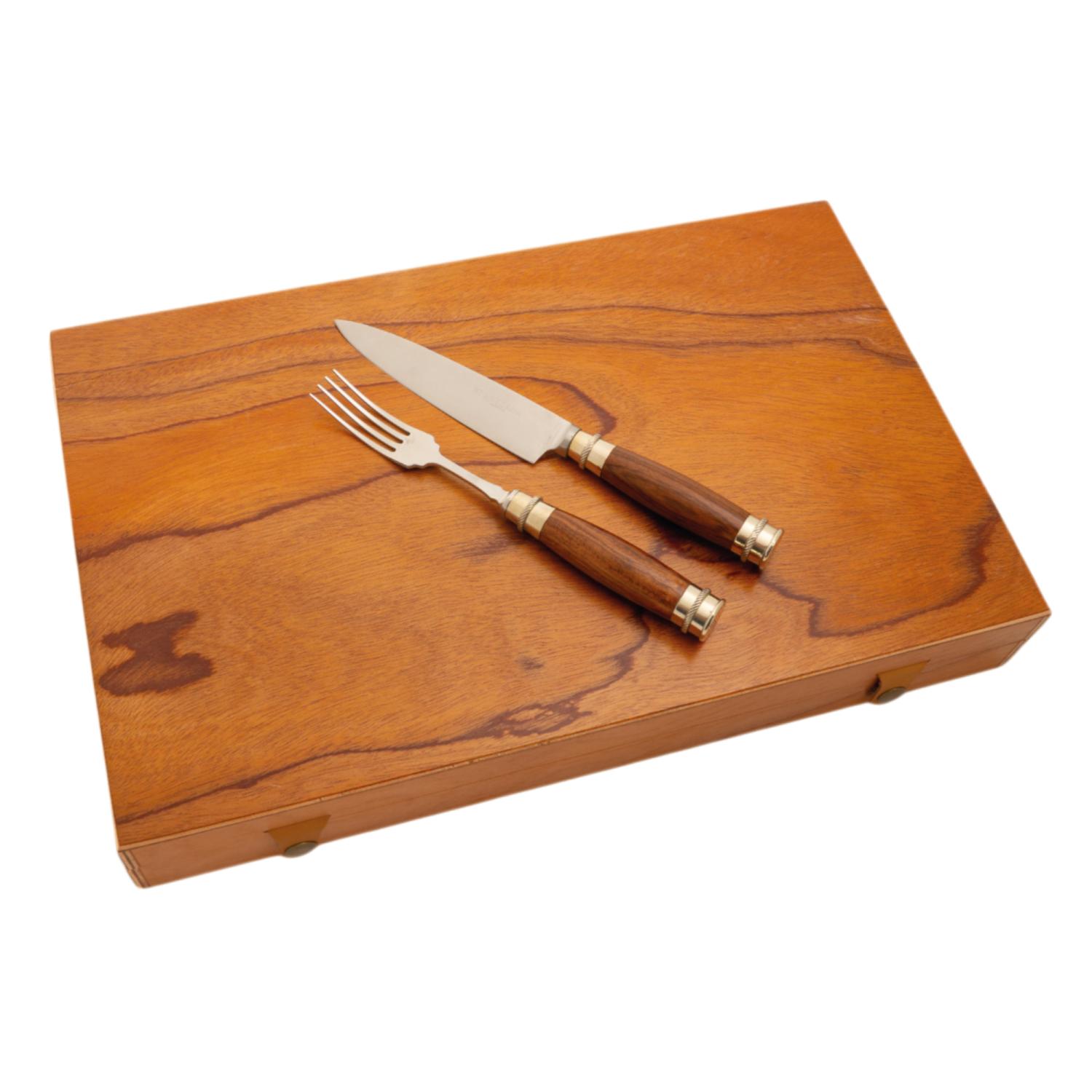 Juego De Cubiertos Linea Fina Madera Con Alpaca 2 Virolas Soaje Labrada 12 Piezas En Caja De Madera Cedro Lustrado, Pampeana - Imagen 2